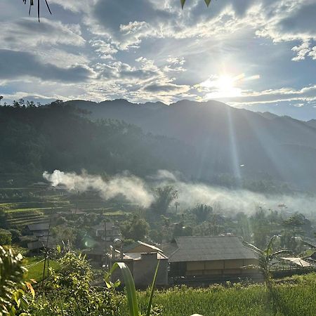 Zoni Home Tram Tau Cham Ta Lao Exterior photo